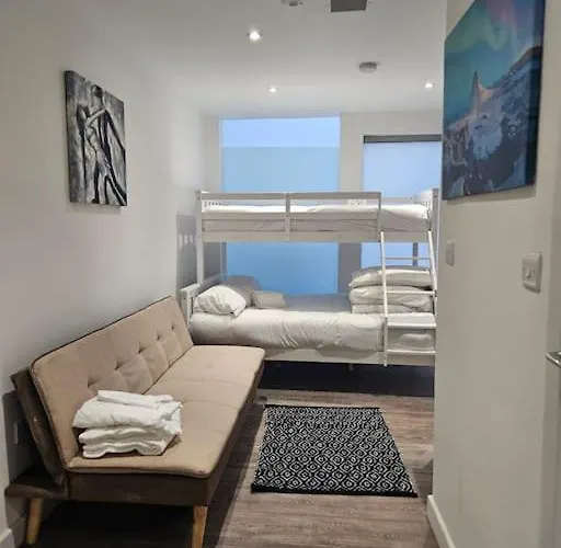 Comfy Studio For 5 In Deltan Croydon Dpg4